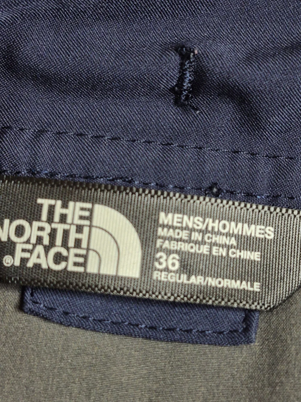 The North Face Navy Blue Athletic Shorts with Zip Pocket 4461/7